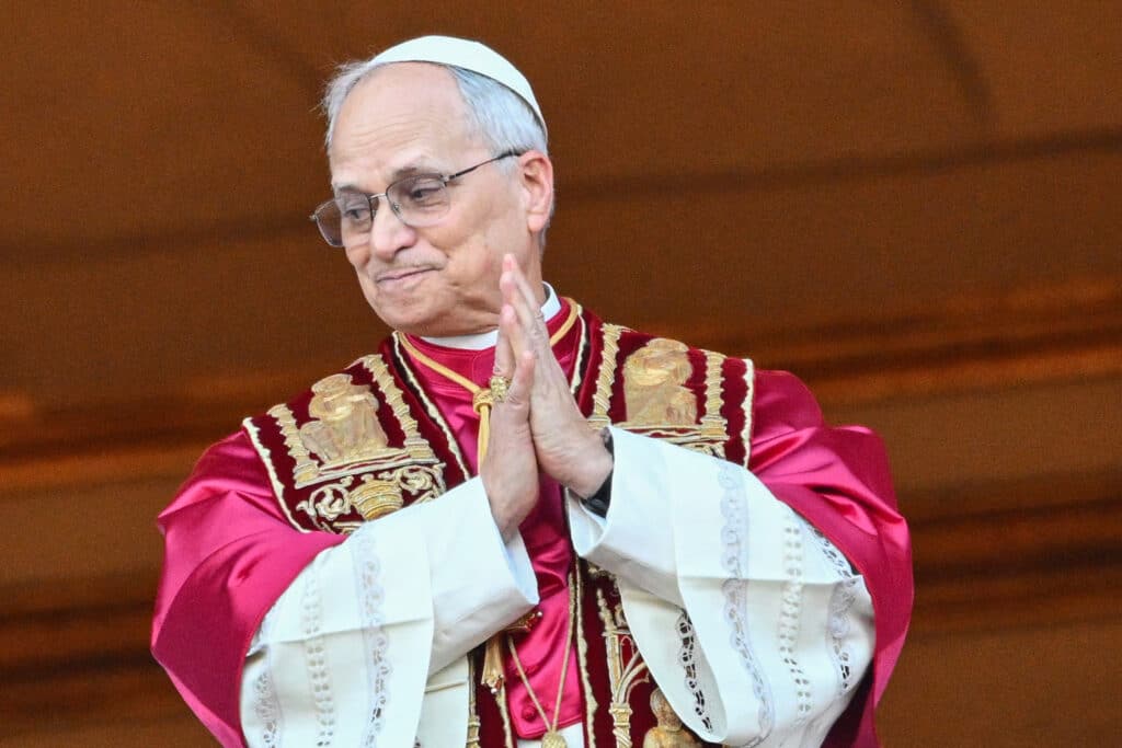 Pope Francis Hands in Prayer 3D STL Model