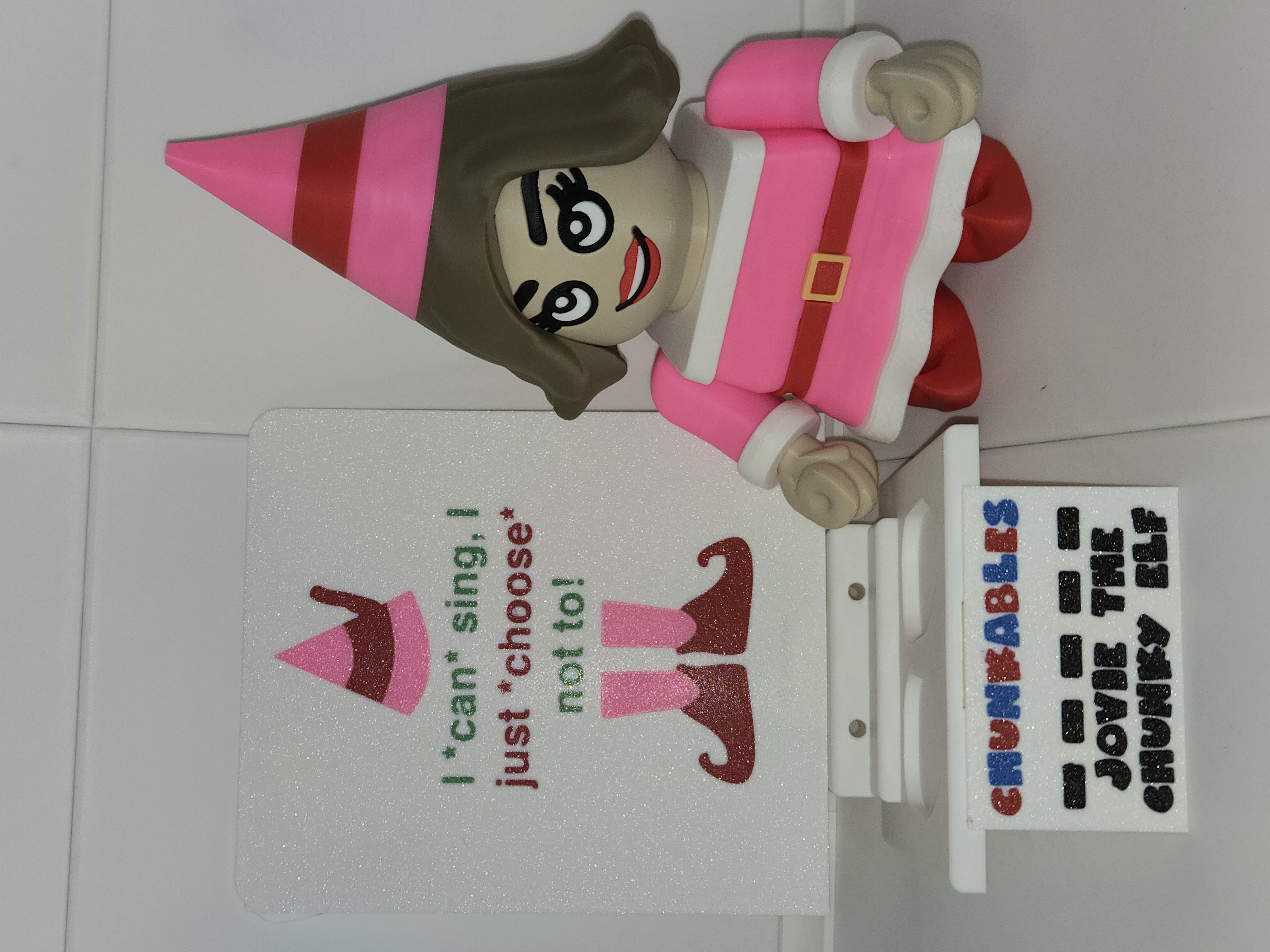 Jovie the Chunky Elf Multicolor Nameplates and Backer 3D 3MF Model