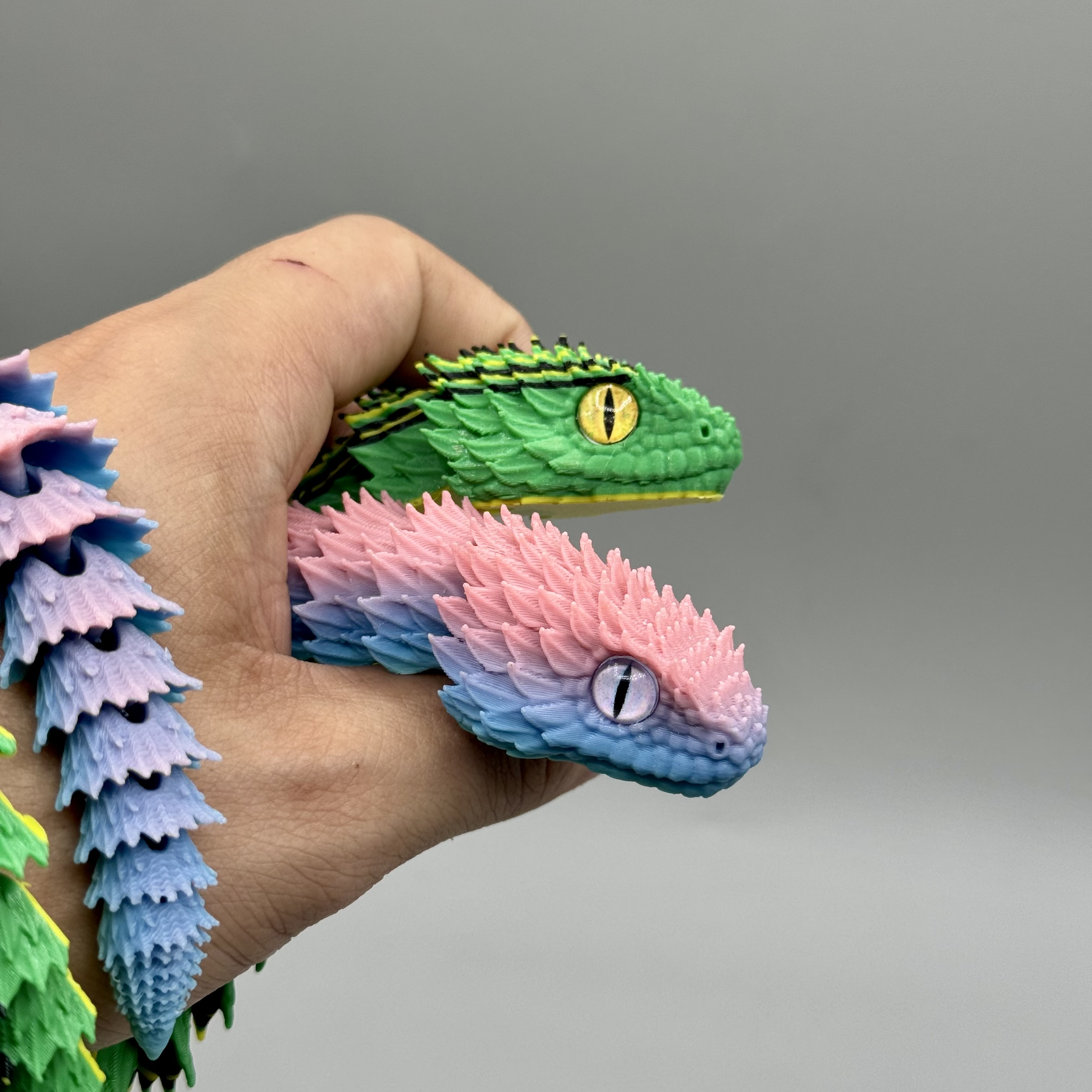Articulated Bush Viper Snake | Pre-Painted + Optional 8mm Glass Eye Version 3D STL Model