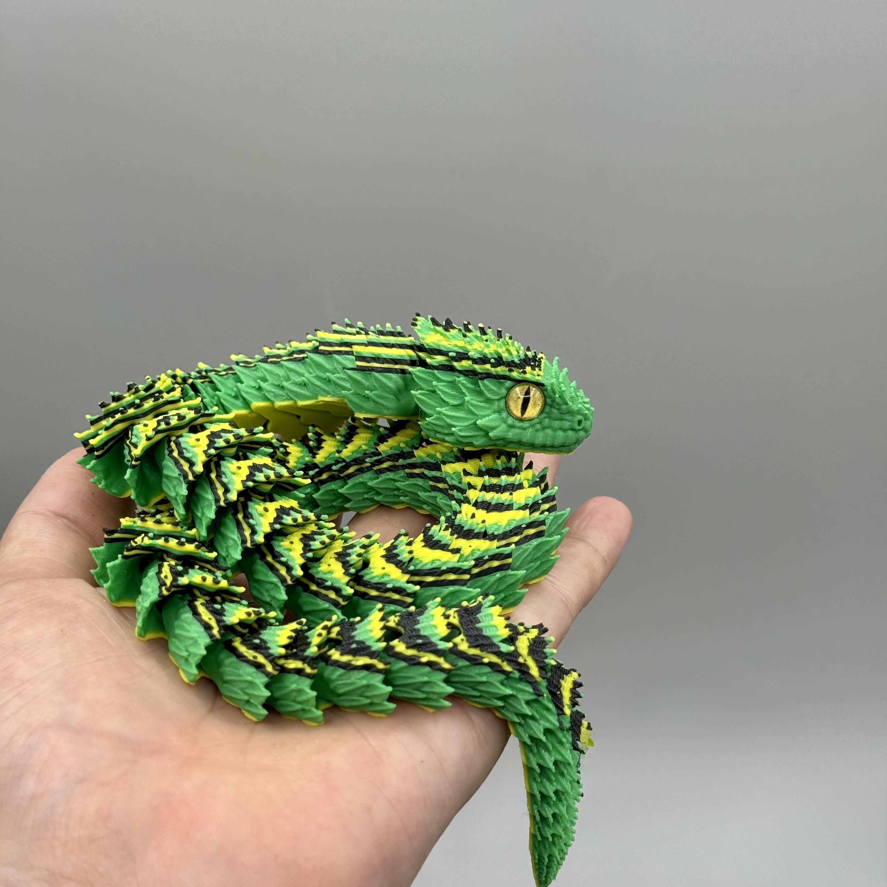 Articulated Bush Viper Snake | Pre-Painted + Optional 8mm Glass Eye Version 3D STL Model — view 5