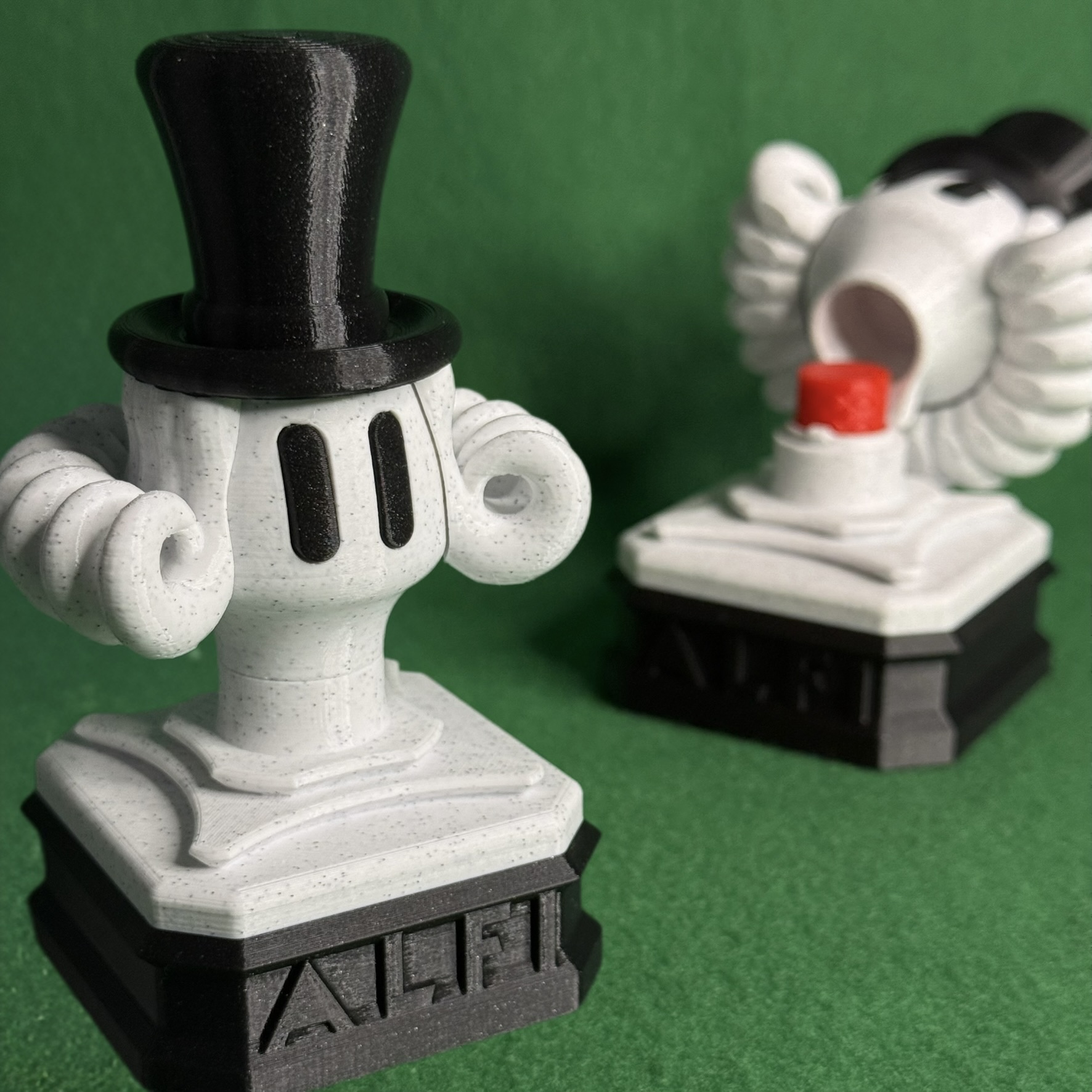 GRANDPA'S SECRET - ARTICULATED TOY WITH HIDDEN CHAMBER 3D 3MF Model