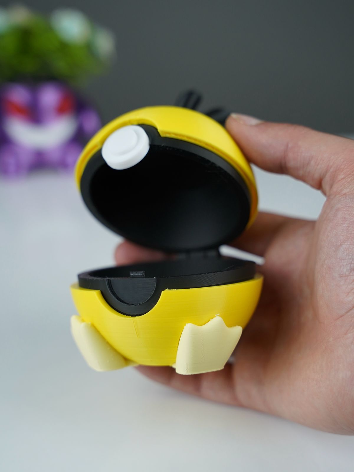 Psyduck Hinged Pokeball 3D STL Model