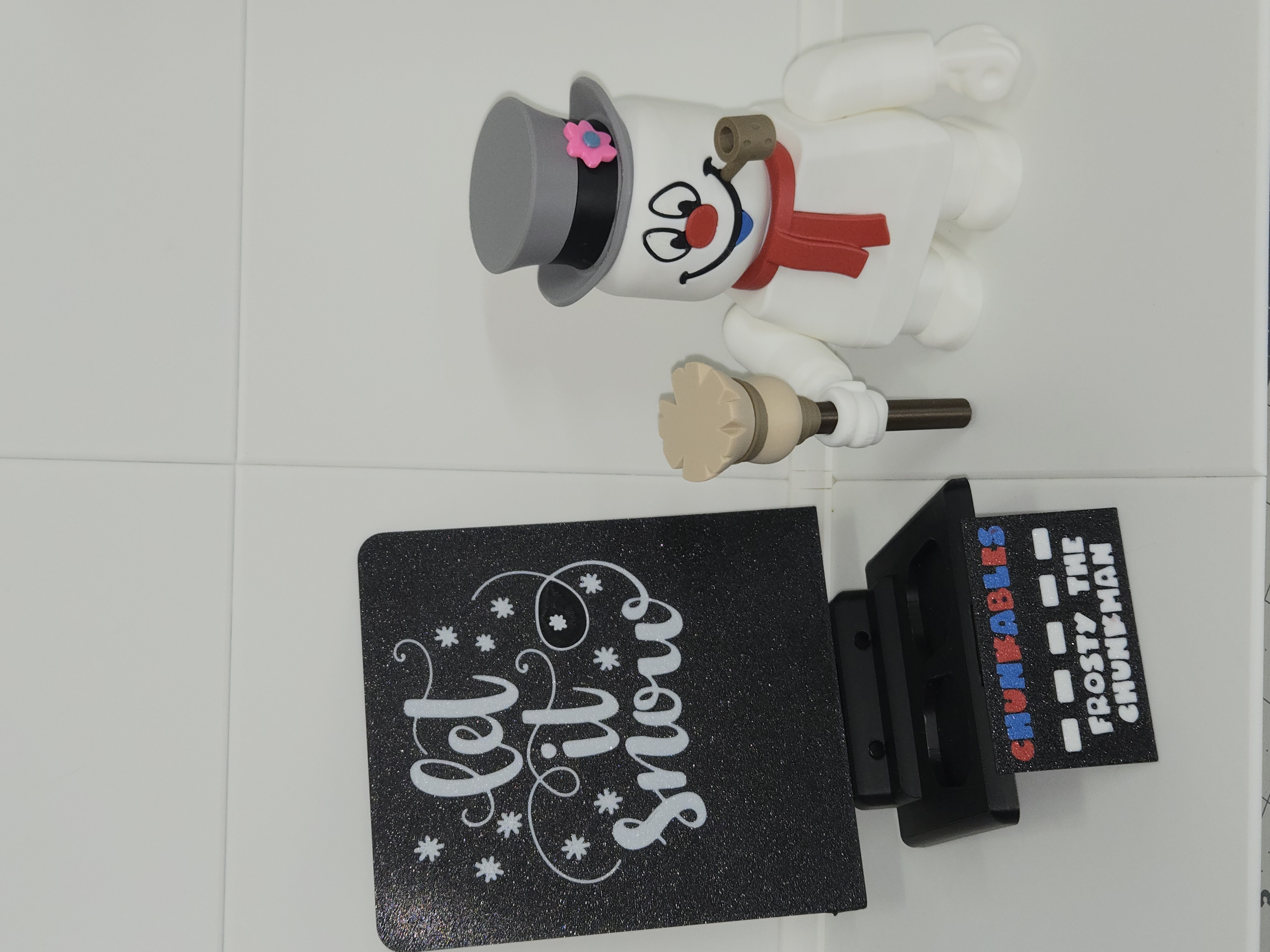Frosty the Chunkman Multicolor Nameplates and Backer 3D 3MF Model